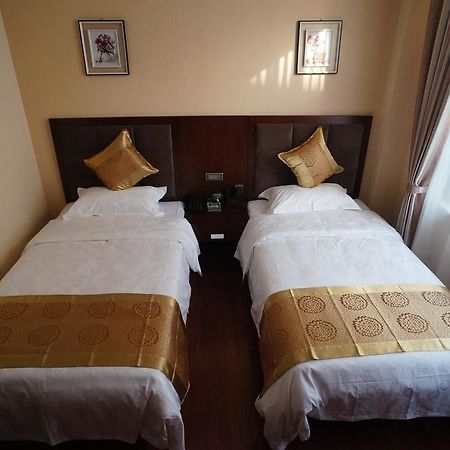 Liaocheng Sunshine Holiday Hotel מראה חיצוני תמונה
