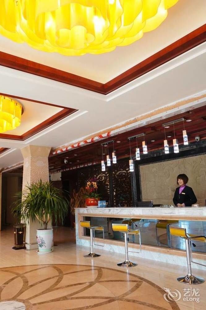 Liaocheng Sunshine Holiday Hotel מראה חיצוני תמונה