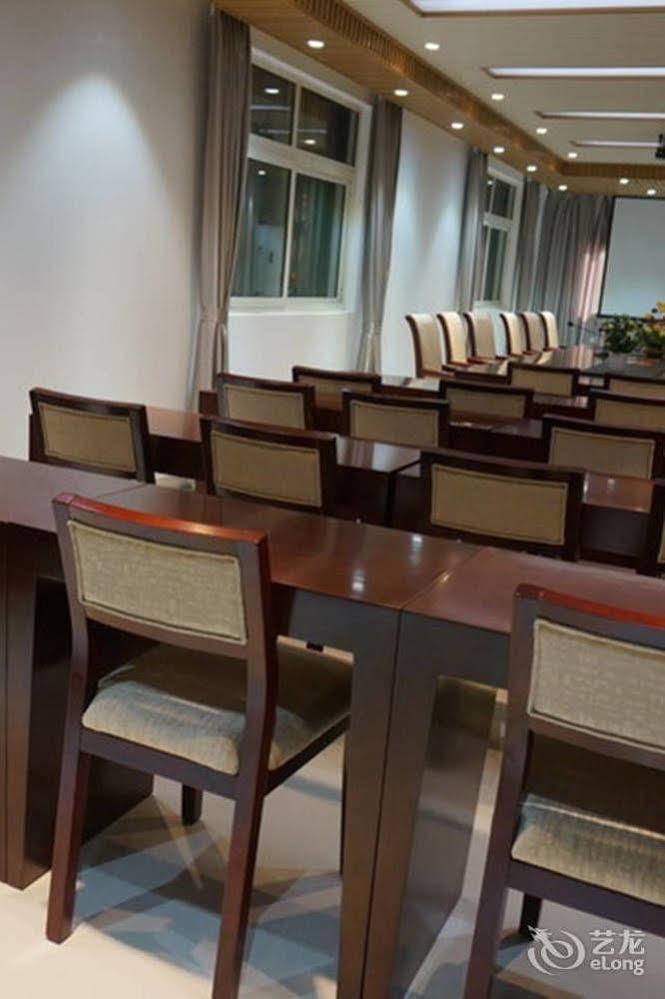 Liaocheng Sunshine Holiday Hotel מראה חיצוני תמונה